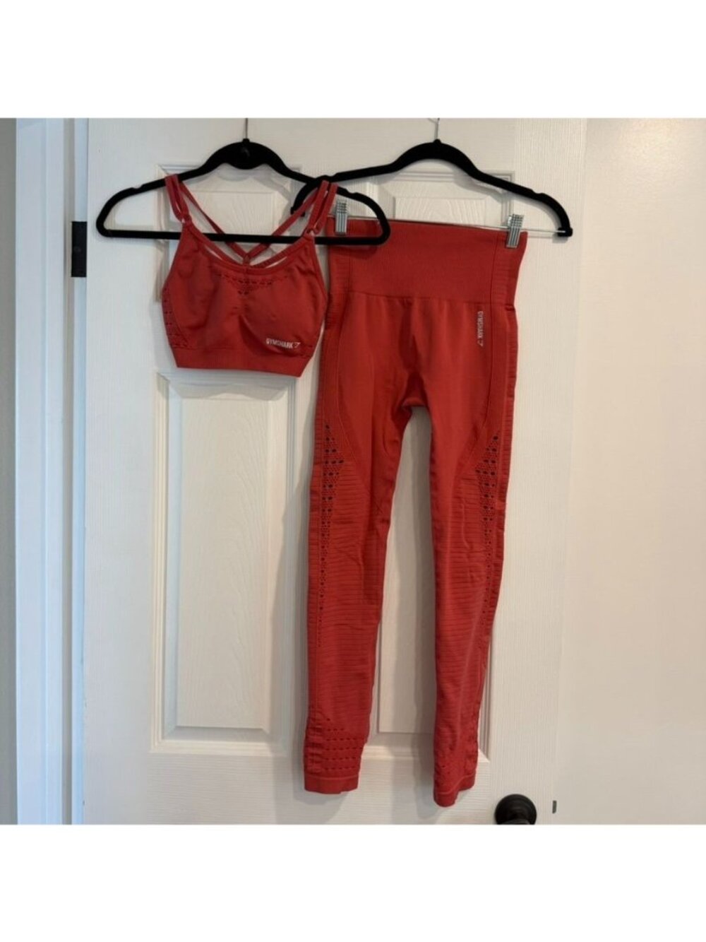 2PC Gymshark Energy Seamless Sports Bra Leggings Set Red Size Small